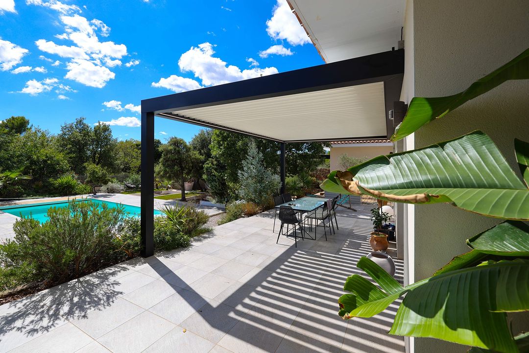 Bioclimatic Pergola uygulaması — SKY Grup